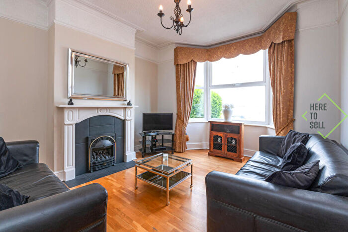 3 Bedroom Terraced House For Sale In Brunswick Park Road, New Southgate, N11