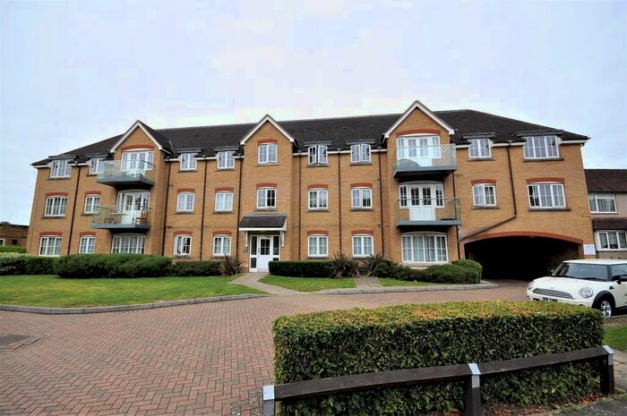 2 Bedroom Flat To Rent In St. Albans Road, Garston, Watford, WD25