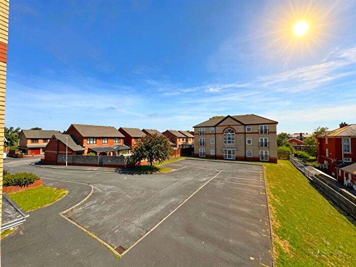 2 Bedroom Flat For Sale In Barrians Way, Barry, CF62