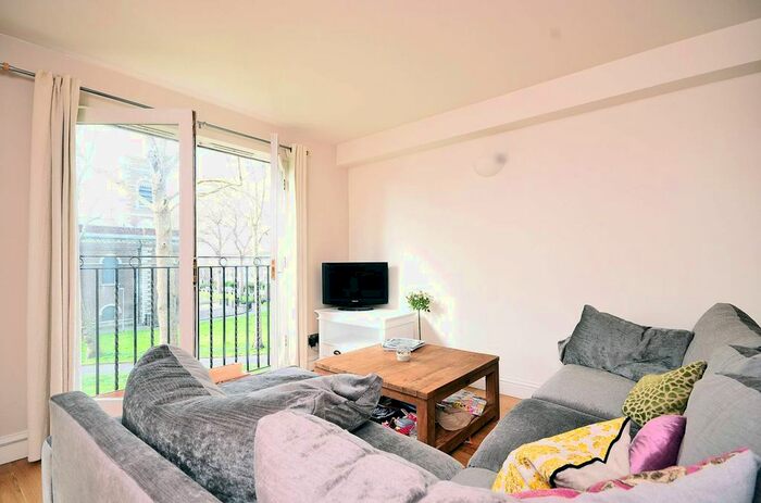 2 Bedroom Flat To Rent In St Matthews Row, Shoreditch, London, E2