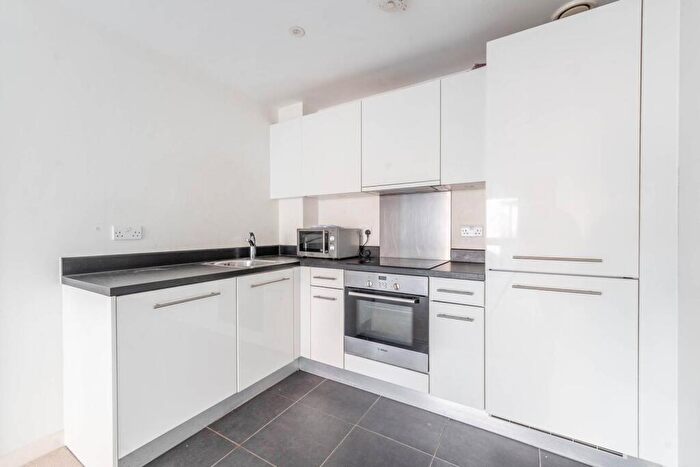 1 Bedroom Flat For Sale In Sovereign Court, Stanmore, HA7