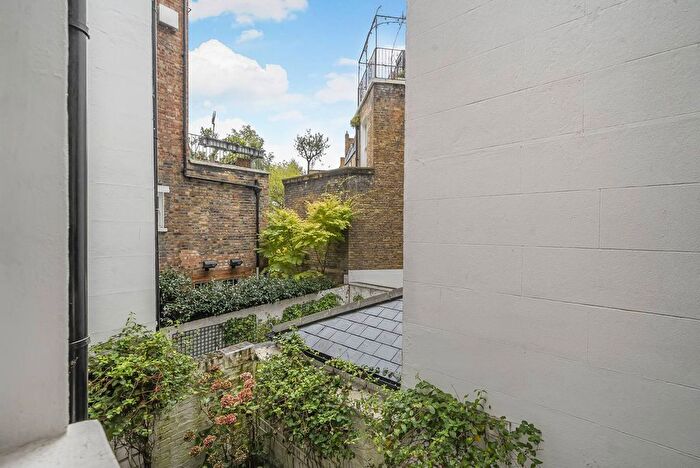 1 Bedroom Flat For Sale In Charlwood Street, Pimlico, London, SW1V