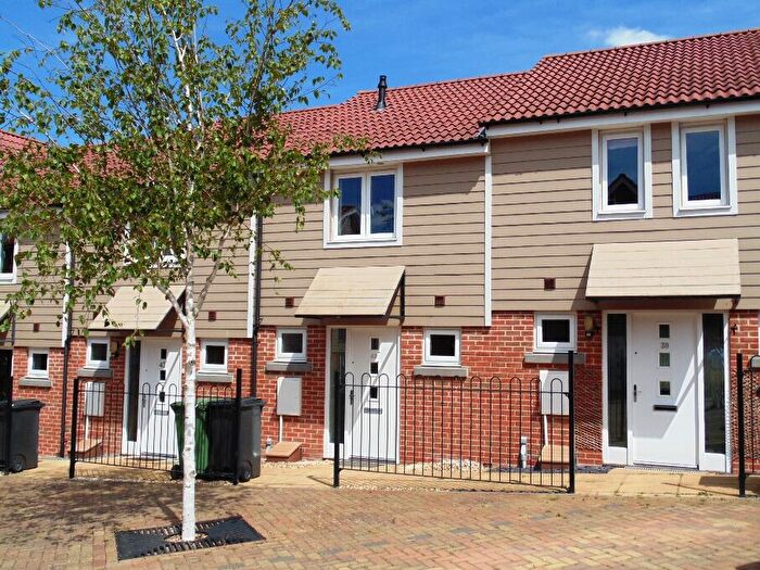 2 Bedroom Terraced House To Rent In Englefield Way, Basingstoke, RG24