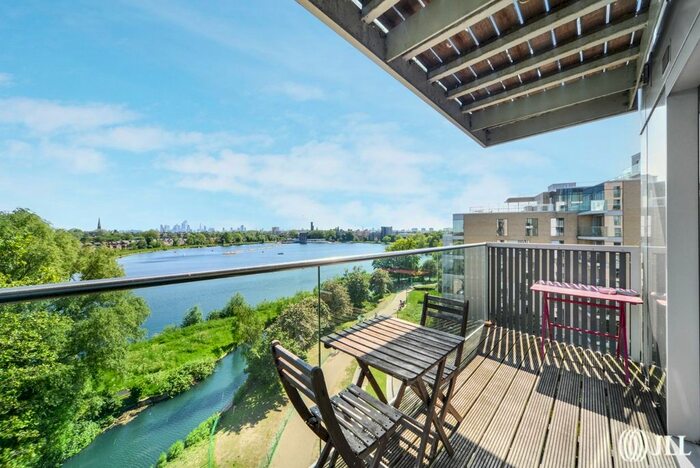 3 Bedroom Flat To Rent In Goodchild Road, London, N4