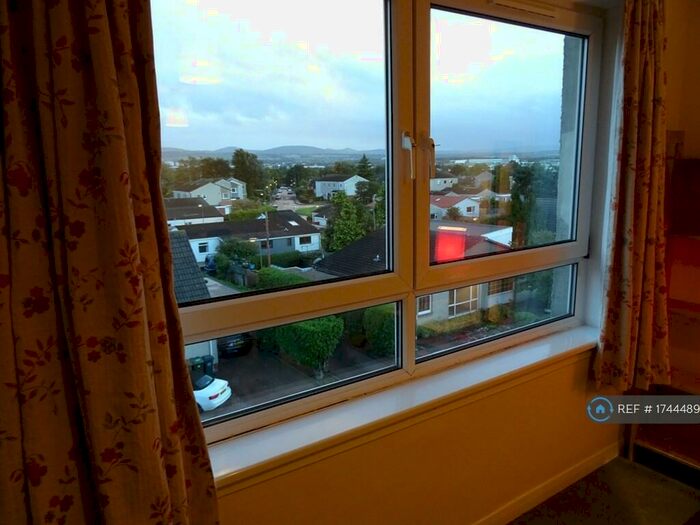 2 Bedroom Flat To Rent In North Gyle Loan, Edinburgh, EH12