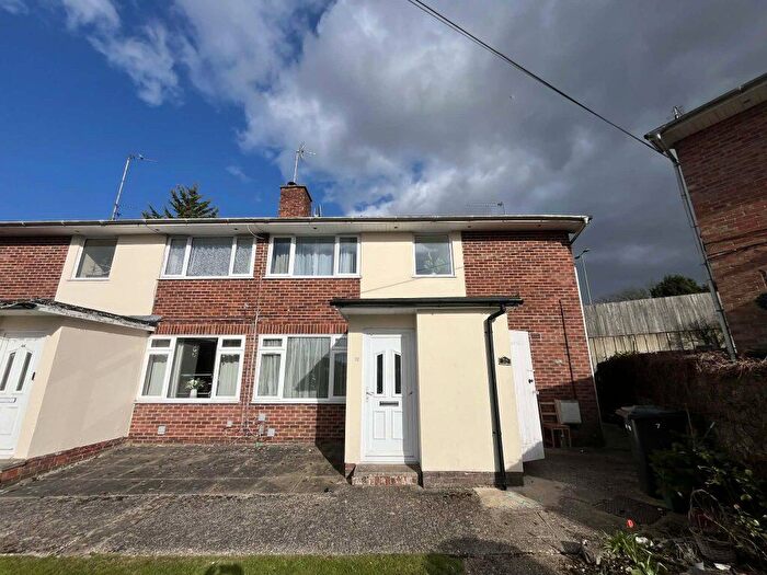 2 Bedroom Flat To Rent In Priory Road Newbury, RG14