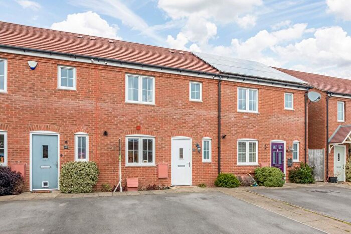 3 Bedroom Terraced House For Sale In Diamond Way, Chilton, OX11