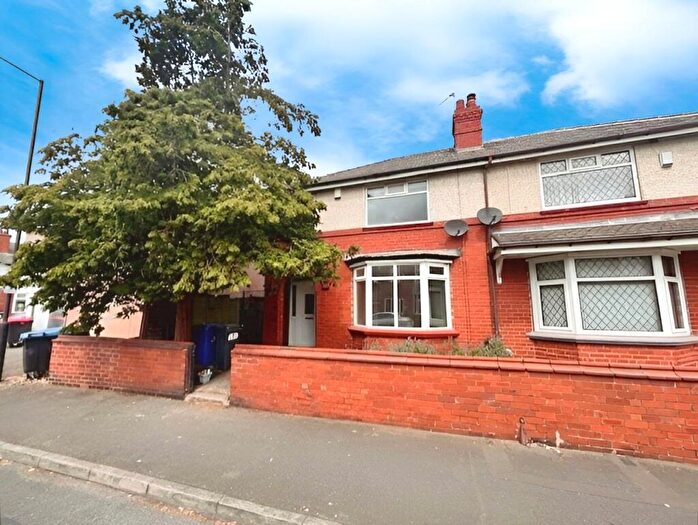 3 Bedroom Semi-Detached House To Rent In St. Hildas Road, Doncaster, South Yorkshire, DN4