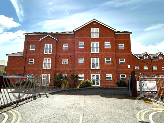 3 Bedroom Flat For Sale In Salthouses, Osborne Road, Blackpool, FY4