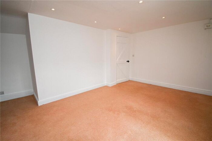 2 Bedroom Detached House To Rent In Pensby Road, Thingwall, Wirral, CH61