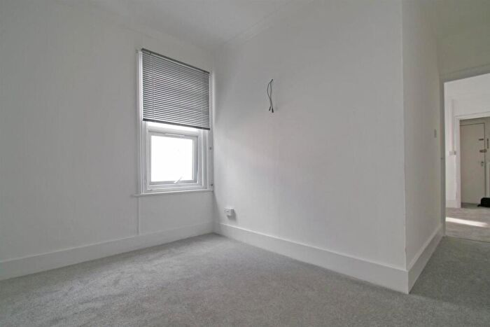 1 Bedroom Flat For Sale In Rowlands Road, Worthing, BN11