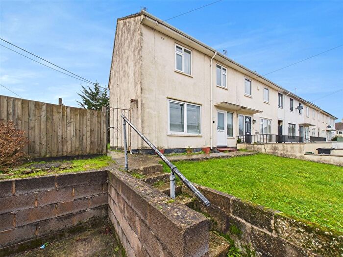 2 Bedroom End Terrace House For Sale In Underhill Road, Matson, Gloucester, Gloucestershire, GL4