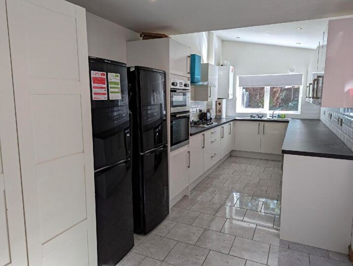 5 Bedroom House To Rent In Hubert Road, Selly Oak, Birmingham, West Midlands, B29