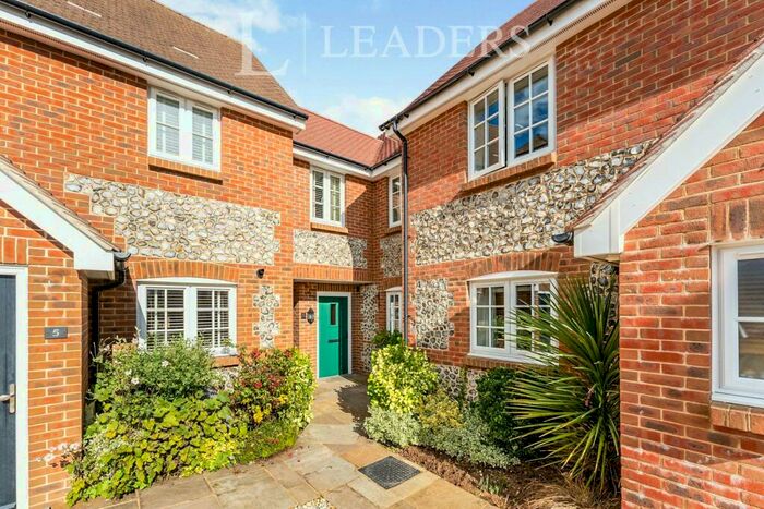 4 Bedroom Terraced House To Rent In Willow Wood Close, Angmering, BN16
