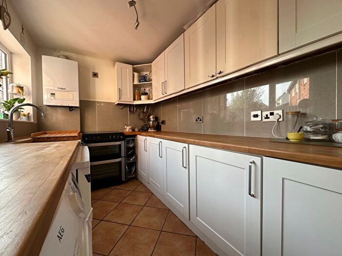 3 Bedroom Semi-Detached House To Rent In Thursfield Road, Lillington, Leamington Spa, CV32