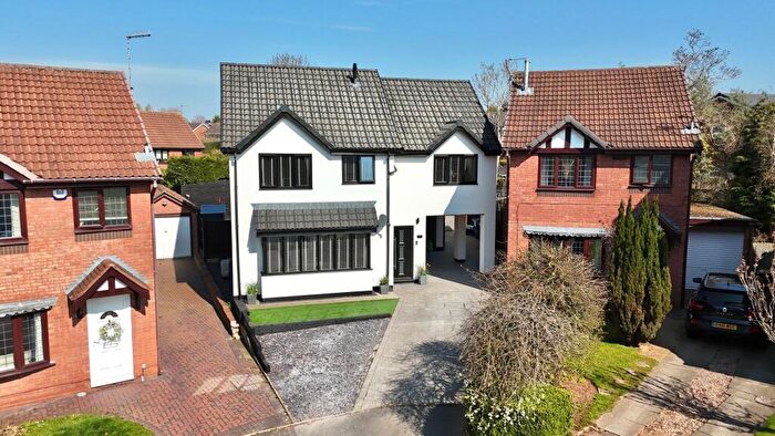 4 Bedroom Detached House For Sale In Walsingham Gardens, Newcastle, ST5