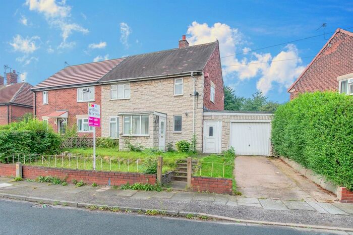 3 Bedroom Semi-Detached House To Rent In St. Andrews Road, Castleford WF10