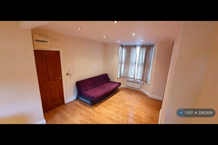 4 Bedroom Terraced House To Rent In Denzil Road, London, NW10