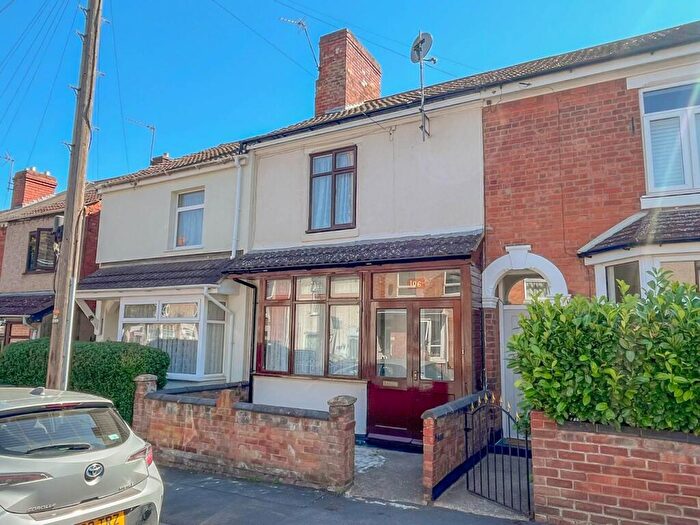 3 Bedroom Terraced House For Sale In Oxford Street, Rugby, CV21