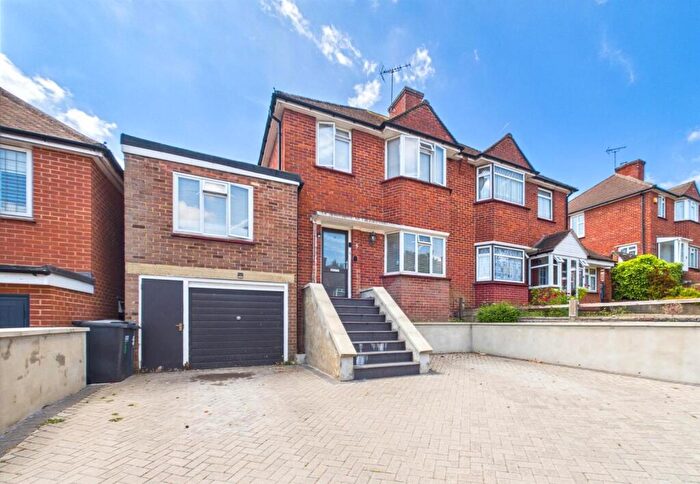 4 Bedroom House For Sale In Crossways, South Croydon, CR2