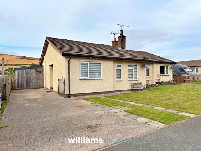 2 Bedroom Semi-Detached Bungalow For Sale In Maes Gogor, Llansannan, LL16