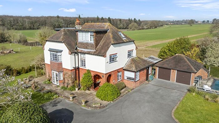 6 Bedroom Detached House For Sale In Links Lane, Rowlands Castle, PO9