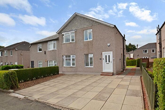 3 Bedroom Cottage To Rent In Ashcroft Drive, Croftfoot, Glasgow, G44
