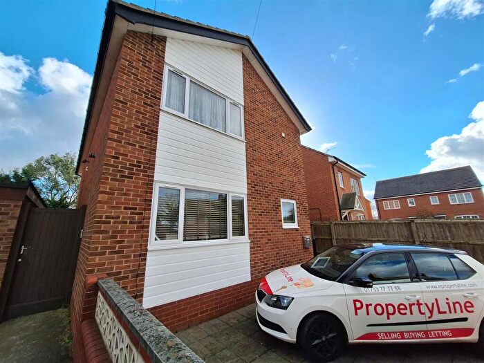 2 Bedroom Flat To Rent In Sages Lane, Peterborough, PE4