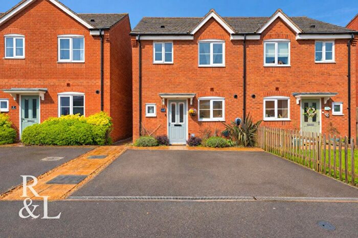 3 Bedroom Semi Detached House For Sale In Astbury Way, Woodville, Swadlincote, DE11