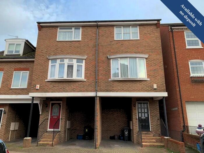 3 Bedroom Terraced House To Rent In Albert Street, Ramsgate, CT11