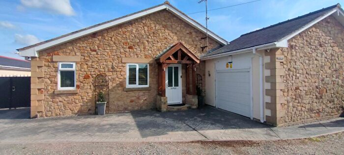 5 Bedroom Bungalow For Sale In Tan Y Graig, Cefn Mawr, Wrexham, LL14