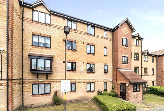 1 Bedroom Apartment To Rent In John Maurice Close, London, SE17