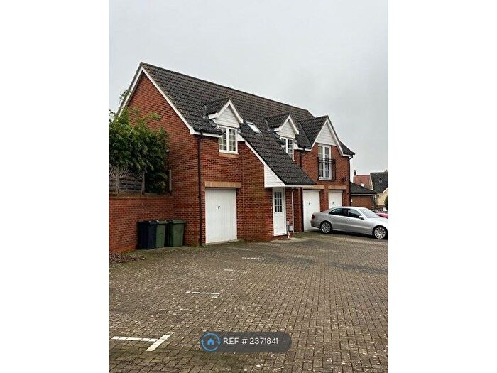 2 Bedroom Flat To Rent In Romney Point, Ashford, TN23