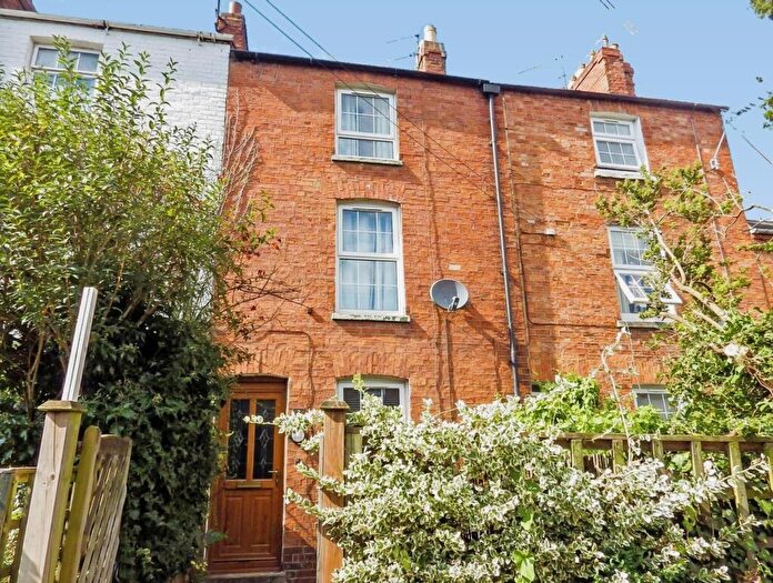 3 Bedroom Terraced House To Rent In Milton Street, Banbury, Oxon, OX16