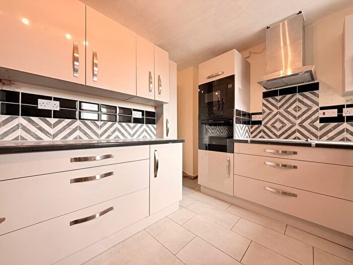 2 Bedroom Semi-Detached House To Rent In Moor Street, Derby, DE21