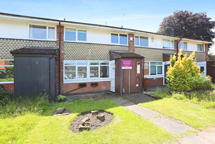 3 Bedroom Terraced House For Sale In The Square, Heaton Norris, Stockport, SK4
