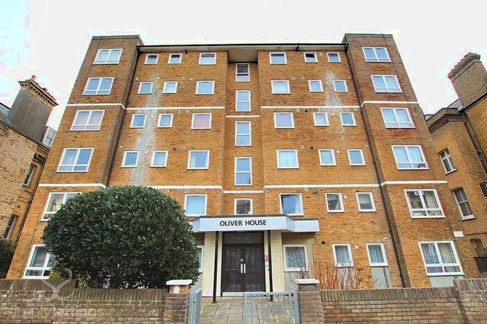 Flat To Rent In Fourth Avenue, Hove, BN3