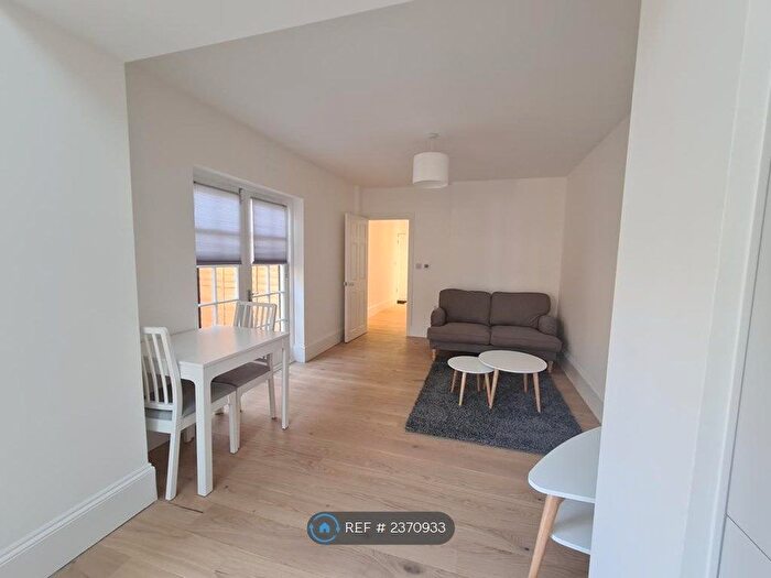 1 Bedroom Flat To Rent In Bow Common Lane, London, E3