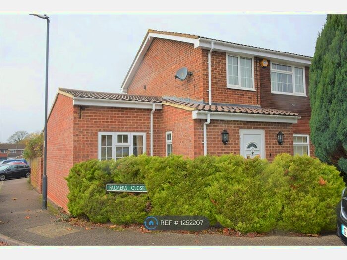 4 Bedroom End Of Terrace House To Rent In Lillibrooke Crescent, Maidenhead SL6