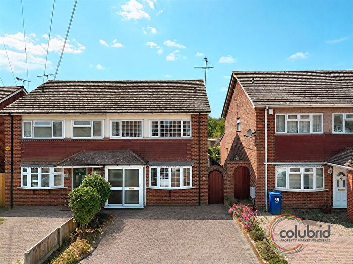 4 Bedroom Semi-detached House For Sale In Somerset Road, Linford, SS17