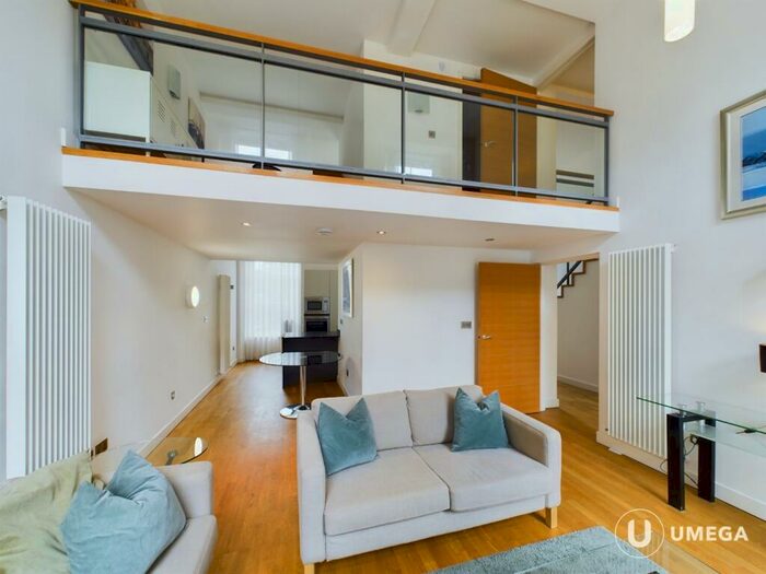 3 Bedroom Flat To Rent In Simpson Loan, Quartermile, Edinburgh, EH3