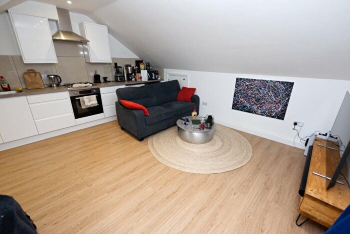 1 Bedroom Flat To Rent In - Westbourne Place, Hove, East Sussex, BN3