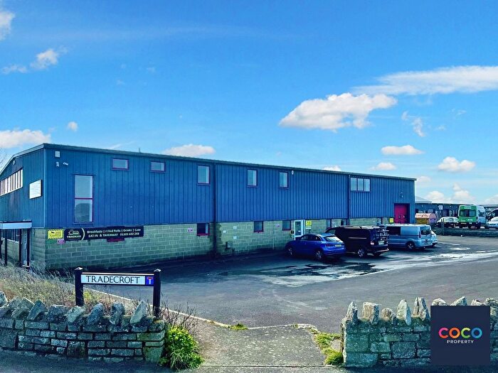 Semi Detached House To Rent In Tradecroft Industrial Estate, Portland, Dorset, DT5