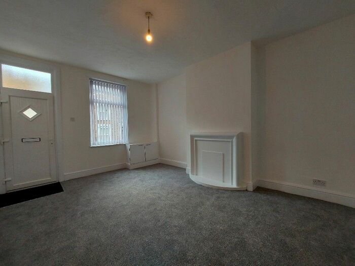 3 Bedroom Terraced House To Rent In Lindsay Street, Burnley, BB11