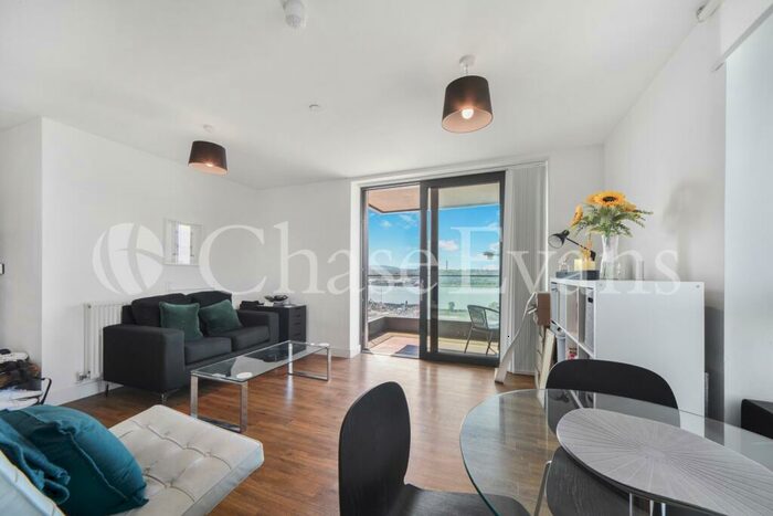 1 Bedroom Apartment To Rent In Connaught Heights, Waterside Park, Royal Docks, E16