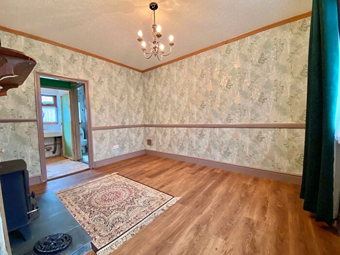 4 Bedroom Detached House For Sale In Bell Green Road, Coventry, CV6