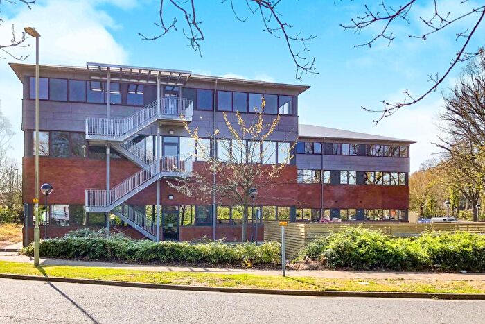 1 Bedroom Flat To Rent In Oak House, Harvest Crescent, Fleet, GU51