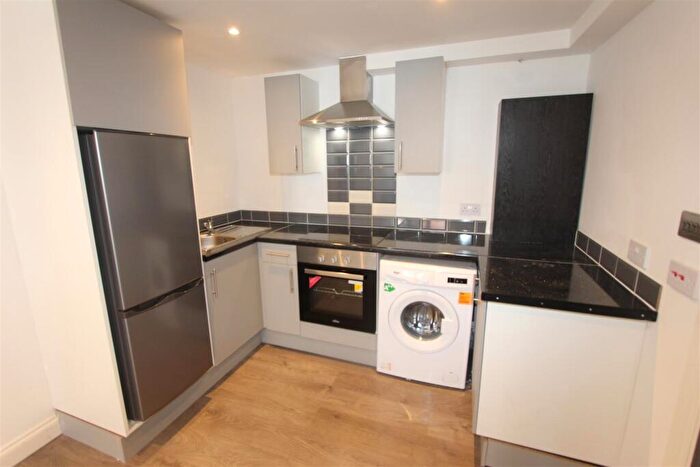 1 Bedroom Flat To Rent In Oxford Street, CV21