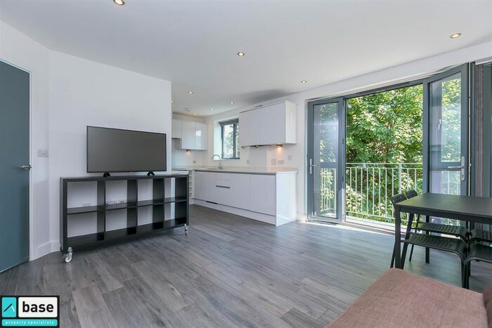 1 Bedroom Flat To Rent In Varden Street, Whitechapel, E1