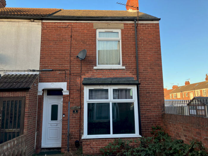 2 Bedroom End Of Terrace House To Rent In Allendale, Middleburg Street, HU9